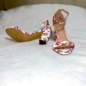 Colorful Flower heels!